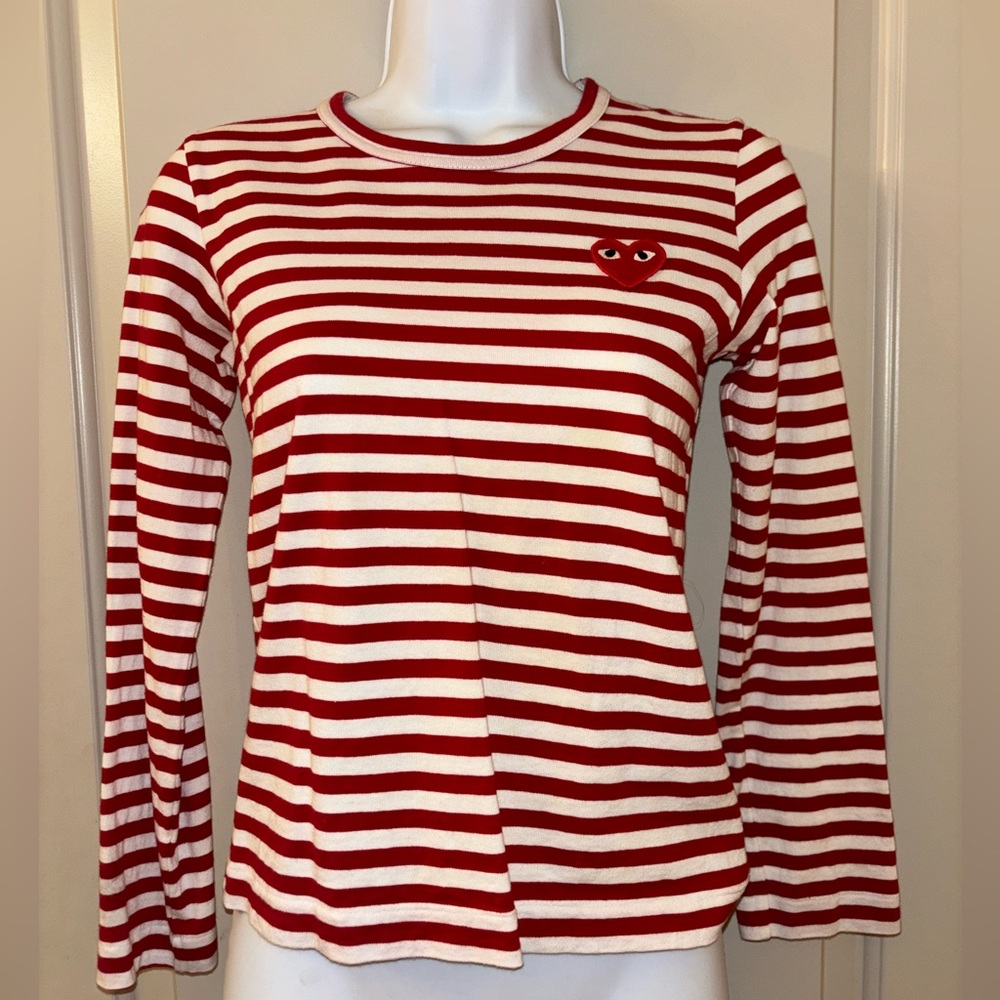 COMME DES GARÇONS PLAY , White & Red Heart Patch Long Sleeve T-Shirt - Picture 2 of 4